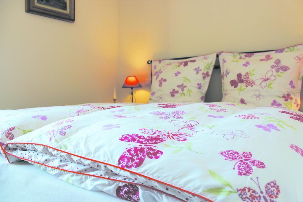Alta Villa The Countryhouse Adults Only Boutique Bnb Vigliano d'Asti Δωμάτιο φωτογραφία
